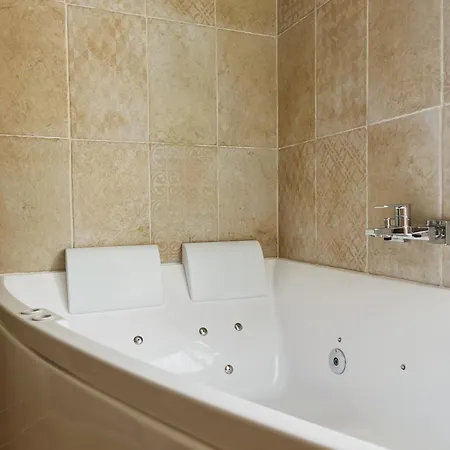 La Casa Laura, Balneo & Terrasse Privee 別荘 エタプル